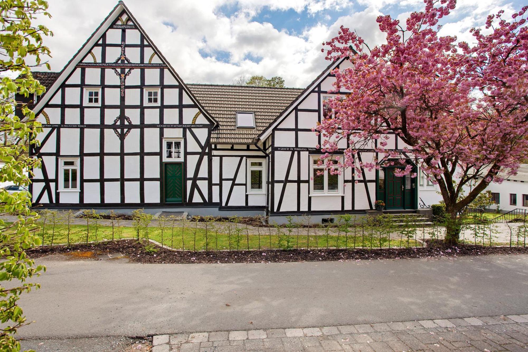 Gut Vasbach Ferienwohnungen Kirchhundem Exterior photo